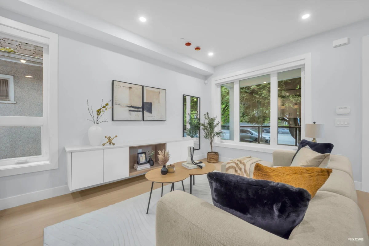 Family Room Photo of 2619 Mcgill Street, Vancouver, BC