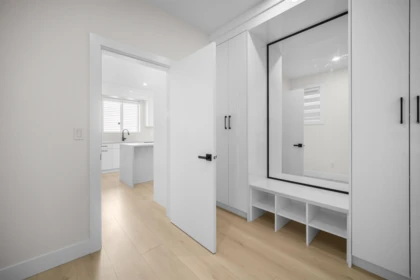 Primary Bathroom Photo of 1680B Mckenzie Road, Abbotsford, BC