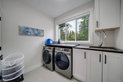 Hallway Photo of 708 Austin Avenue, Coquitlam, BC