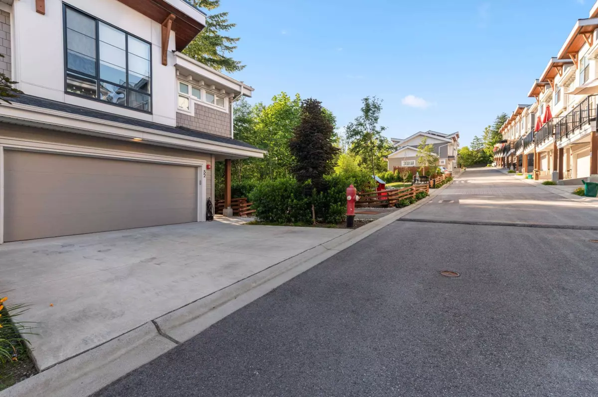 Family Room Photo of 52 23183 136 Avenue, Maple Ridge, BC