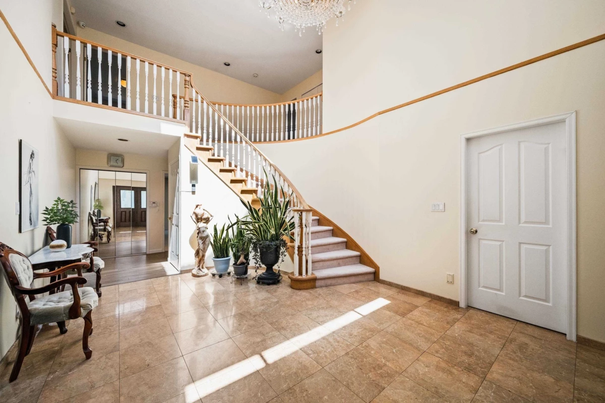 Family Room Photo of 455 W 26th Avenue, Vancouver, BC