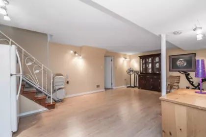 Entry Foyer Photo of 324 Churchill Avenue, New Westminster, BC