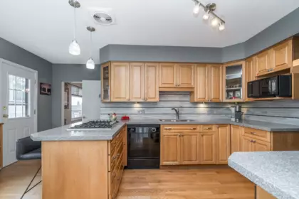 Kitchen Island Photo of 324 Churchill Avenue, New Westminster, BC
