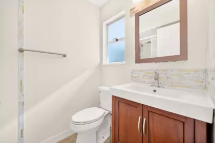 Laundry Room Photo of 8960 157 Street, Surrey, BC