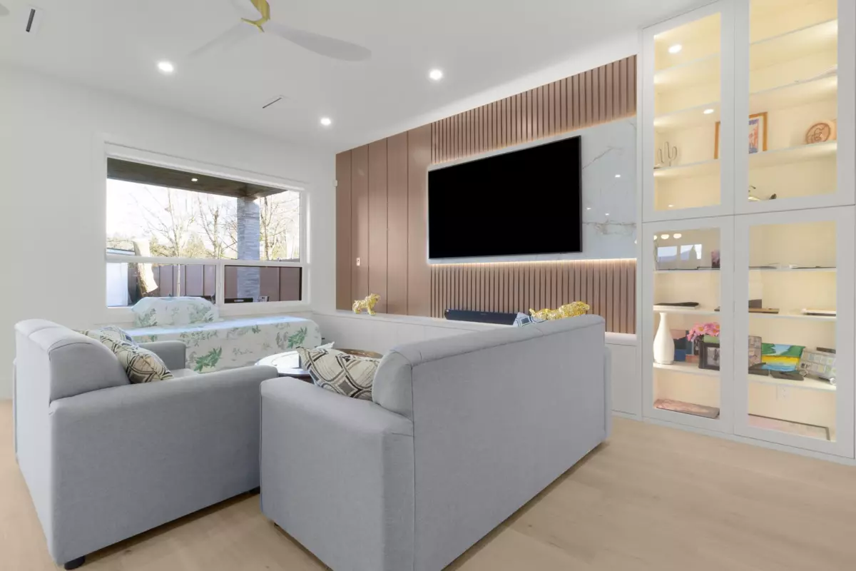Dining Area Photo of 6296 181a Street, Surrey, BC