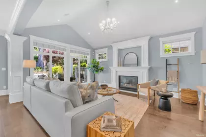 2213 Jefferson Avenue, West Vancouver, BC, West Vancouver — Single Family Residence for sale
