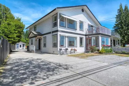 4664 Sunshine Coast Highway, Sechelt, BC, Sechelt — Single Family Residence for sale