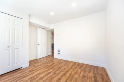 Hallway Photo of 5823 Leaning Tree Road, Halfmoon Bay, BC