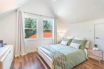 Office / Den Photo of 5823 Leaning Tree Road, Halfmoon Bay, BC