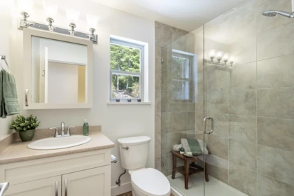 Powder Room Photo of 5823 Leaning Tree Road, Halfmoon Bay, BC