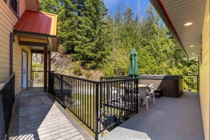 Staircase Photo of 5823 Leaning Tree Road, Halfmoon Bay, BC