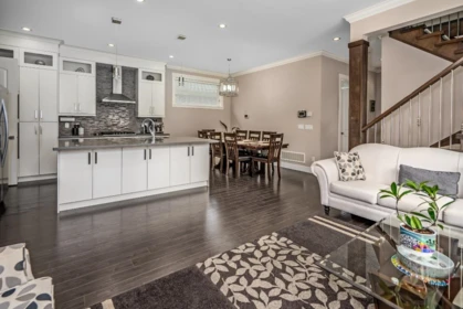 Kitchen Island Photo of 19596 116b Avenue, Pitt Meadows, BC