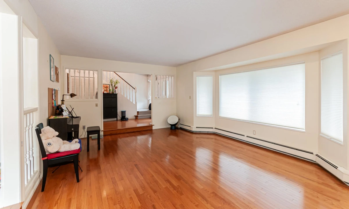Dining Area Photo of 7660 Goldstream Drive, Richmond, BC