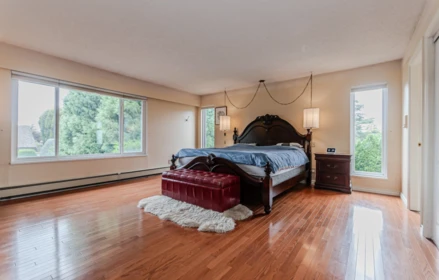Hallway Photo of 7660 Goldstream Drive, Richmond, BC