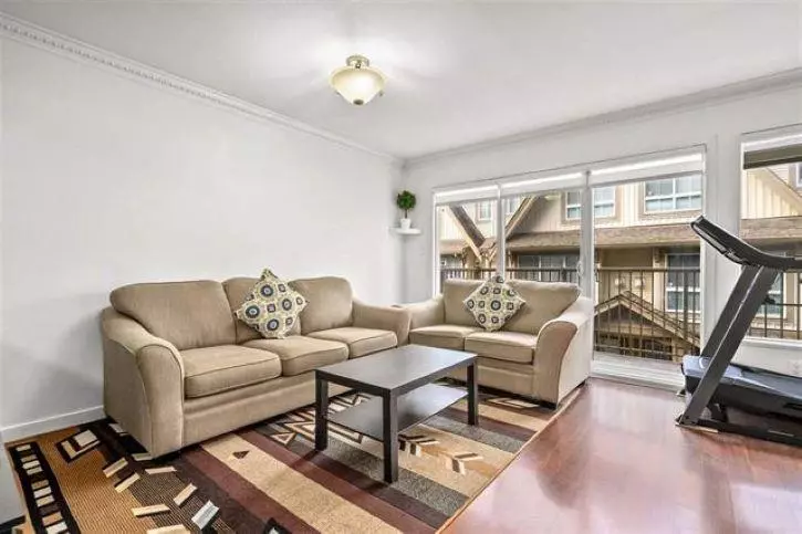 Living Room Photo of 40 12738 66 Avenue, Surrey, BC