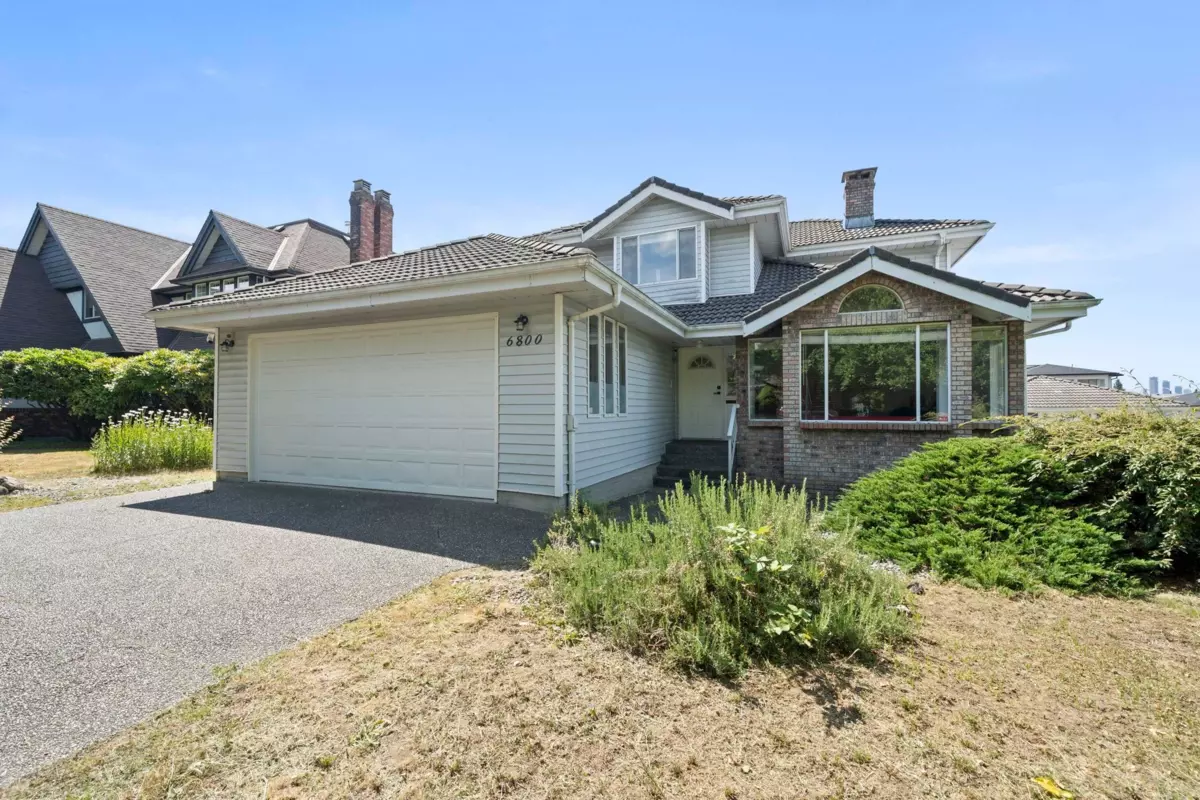 Family Room Photo of 6800 Grant Place, Burnaby, BC