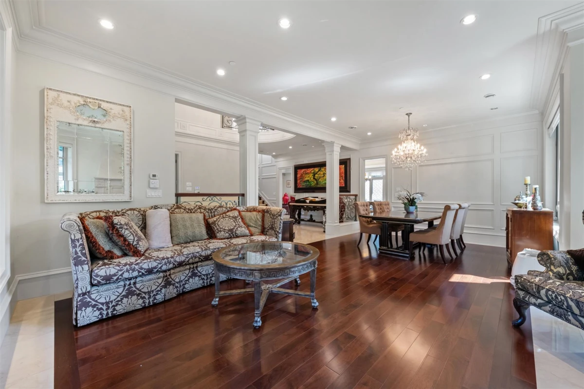 Family Room Photo of 1268 W 40th Avenue, Vancouver, BC