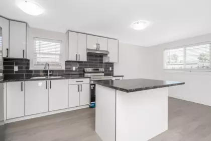 Breakfast Nook Photo of 47 26892 Fraser Highway, Langley, BC