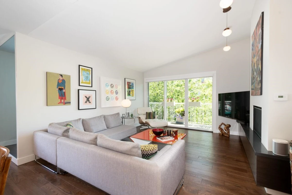 Dining Area Photo of 301 1696 W 10th Avenue, Vancouver, BC