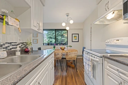 305 175 E 4th Street, North Vancouver, BC, North Vancouver — Apartment/Condo for sale