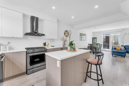 Kitchen Photo of 36 7947 209 Street, Langley, BC