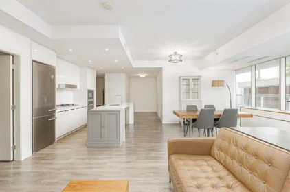 202 5688 Willow Street, Vancouver, BC, Vancouver — Apartment/Condo for sale