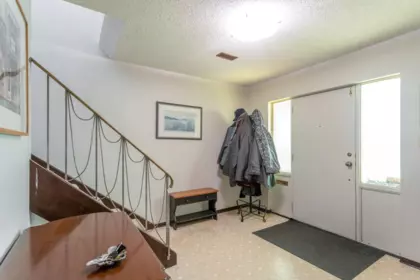 5827 Clinton Street, Burnaby, BC, Burnaby — Half Duplex for sale