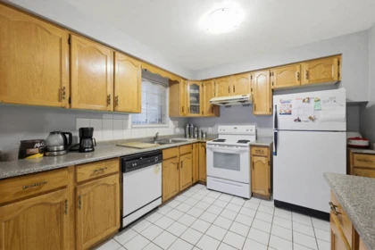 Primary Bedroom Photo of 557 E 44th Avenue, Vancouver, BC