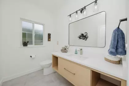 Breakfast Nook Photo of 6889 Island View Road, Sechelt, BC