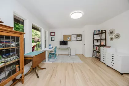 Kitchen Island Photo of 6889 Island View Road, Sechelt, BC