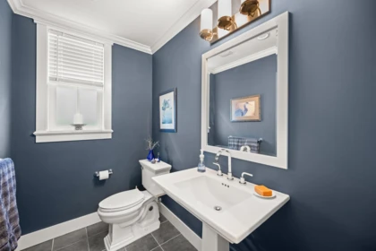Guest Bathroom Photo of 3711 142nd Street, Surrey, BC