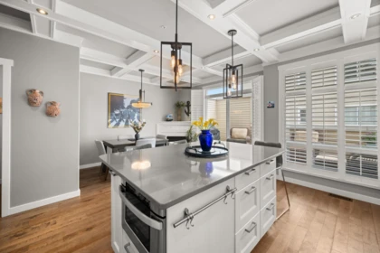 Kitchen Island Photo of 1157 Vidal Street, White Rock, BC