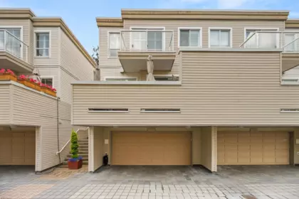 1157 Vidal Street, White Rock, BC, White Rock — Townhouse for sale