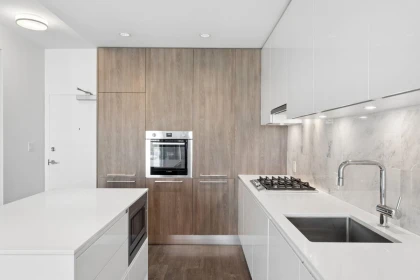 Kitchen Island Photo of 3710 4510 Halifax Way, Burnaby, BC