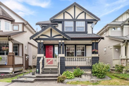 6725 184a Street, Surrey, BC, Surrey — Single Family Residence for sale