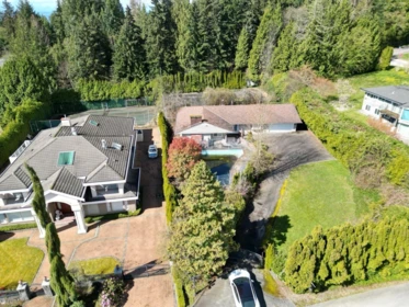 Breakfast Nook Photo of 960 Pyrford Road, West Vancouver, BC