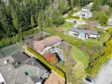 Primary Bedroom Photo of 960 Pyrford Road, West Vancouver, BC
