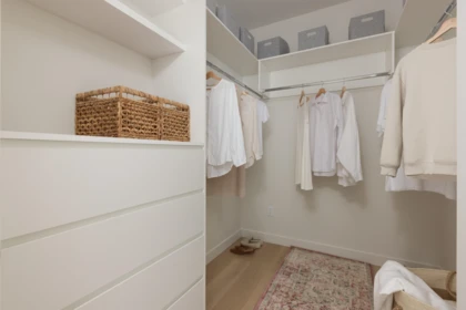 Primary Bedroom Photo of 1 595 E 49th Avenue, Vancouver, BC
