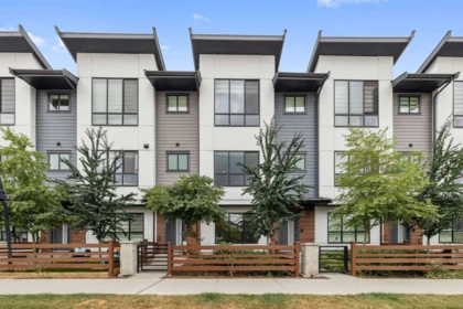 24 7177 194a Street, Surrey, BC, Surrey — Townhouse for sale