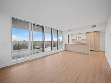 3705 2135 Springer Avenue, Burnaby, BC, Burnaby — Apartment/Condo for sale