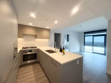 2001 6608 Sussex Avenue, Burnaby, BC, Burnaby — Apartment/Condo for sale