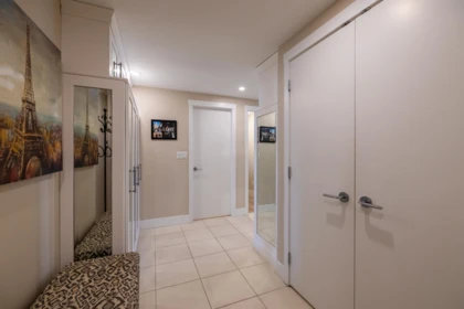 Laundry Room Photo of 204 15152 Russell Avenue, White Rock, BC
