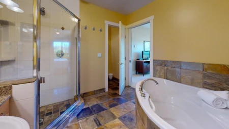 Entry Foyer Photo of 2A 12849 Lagoon Road, Madeira Park, BC