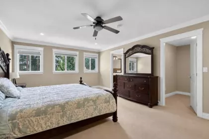 Hallway Photo of 16758 86 Avenue, Surrey, BC