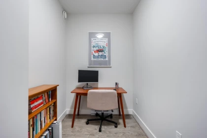 Entry Foyer Photo of 321 6688 120 Street, Surrey, BC