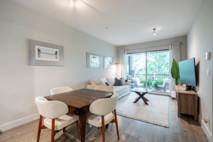 Kitchen Photo of 321 6688 120 Street, Surrey, BC