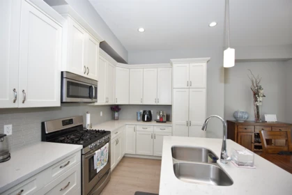 Kitchen Island Photo of 24442 113 Avenue, Maple Ridge, BC