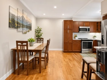 Kitchen Photo of 12 39752 Government Road, Squamish, BC