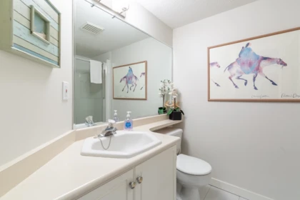 Entry Foyer Photo of 328 13888 70 Avenue, Surrey, BC