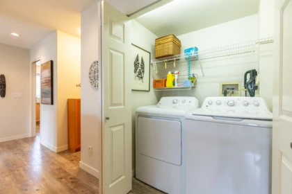 Hallway Photo of 328 13888 70 Avenue, Surrey, BC